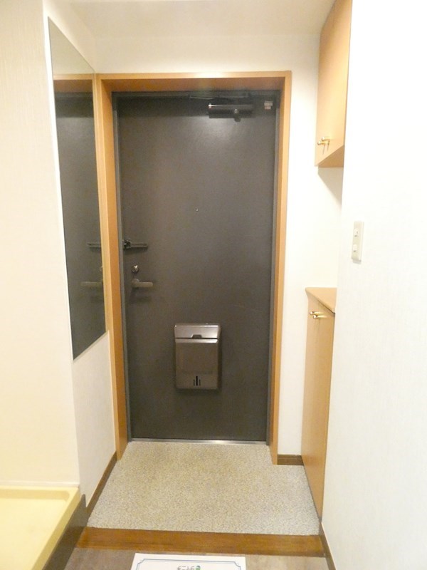阿部松島マンション  玄関