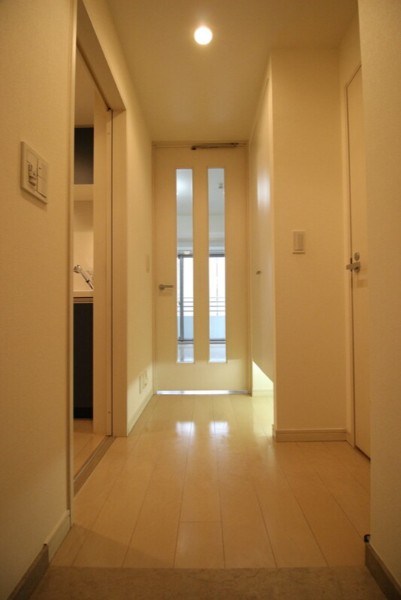 クオリア銀座  玄関