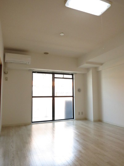 マンション白陽   リビング