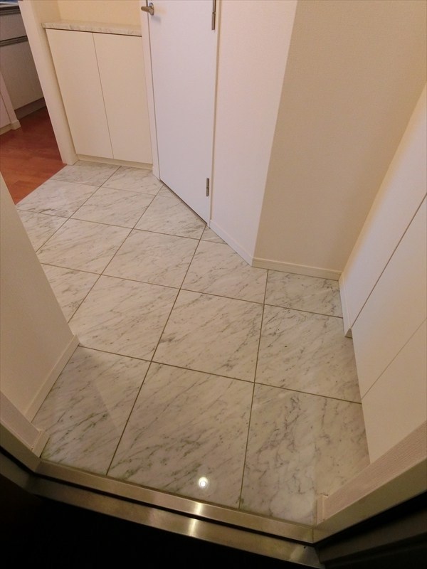 コンフォリア日本橋人形町イースト 玄関