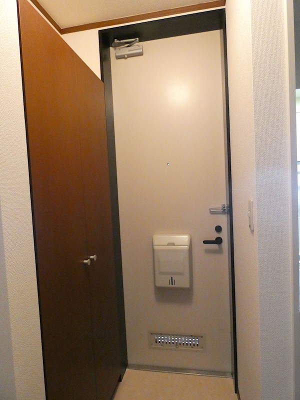 ビューラー・ハイム 玄関