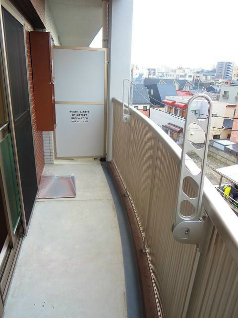 コントレイル ベランダ