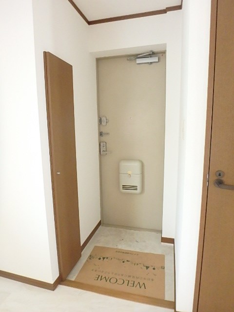 沖杉マンション 玄関