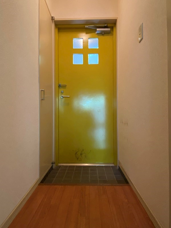 ガーデンテラシマ 玄関