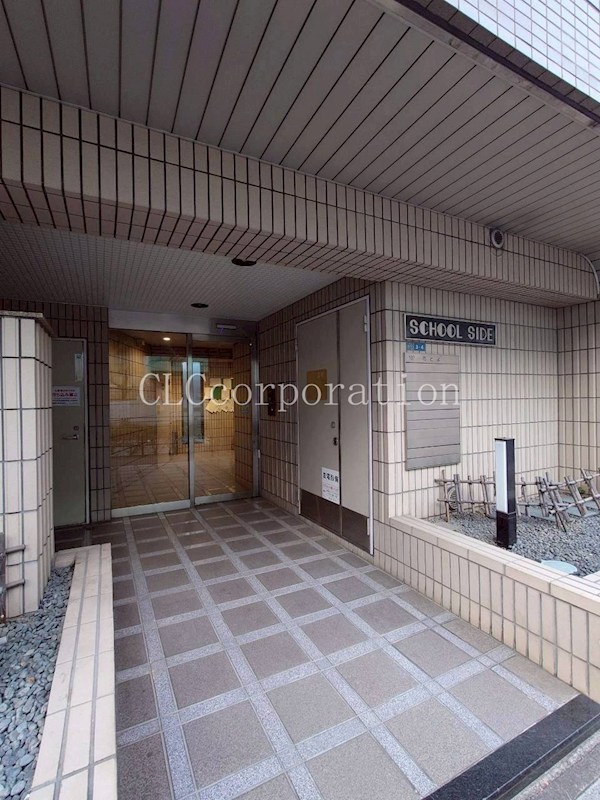 スクールサイド 外観