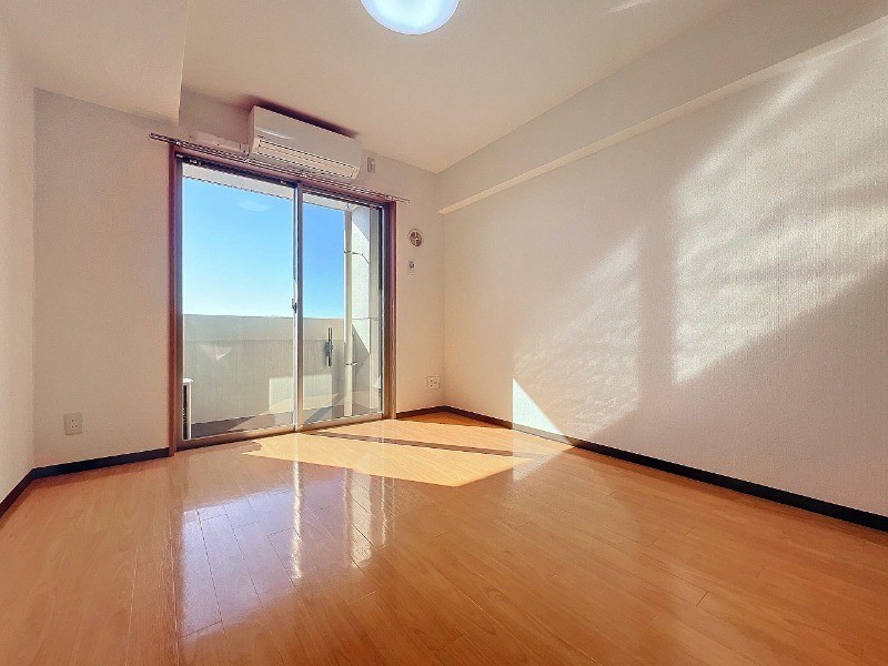 フレア堀江 リビング