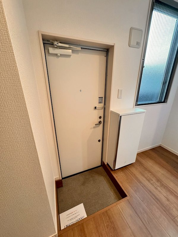 ルミエール 玄関