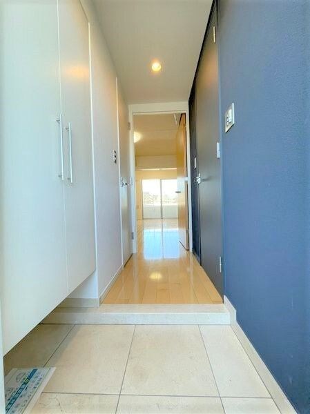 ラグジュアリーアパートメント三ノ輪   玄関