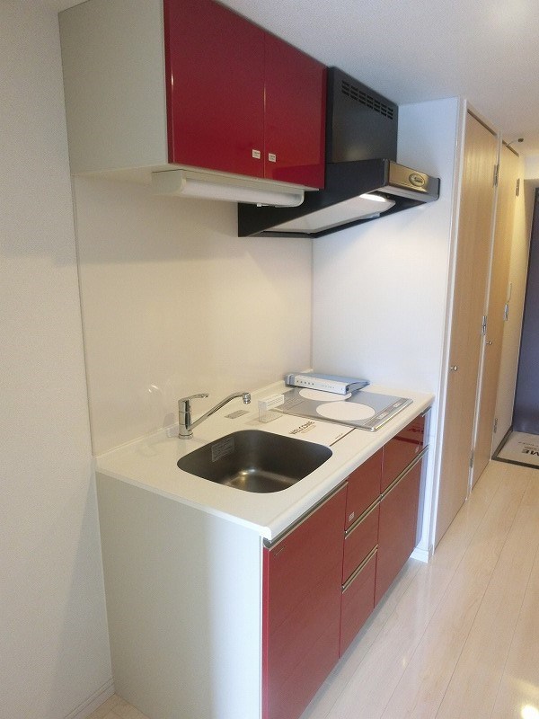 シュールフローレ キッチン