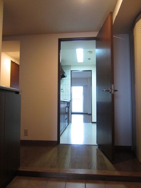 アコール北千住 玄関