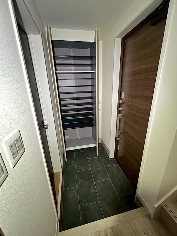 グランデュオ西尾久 玄関