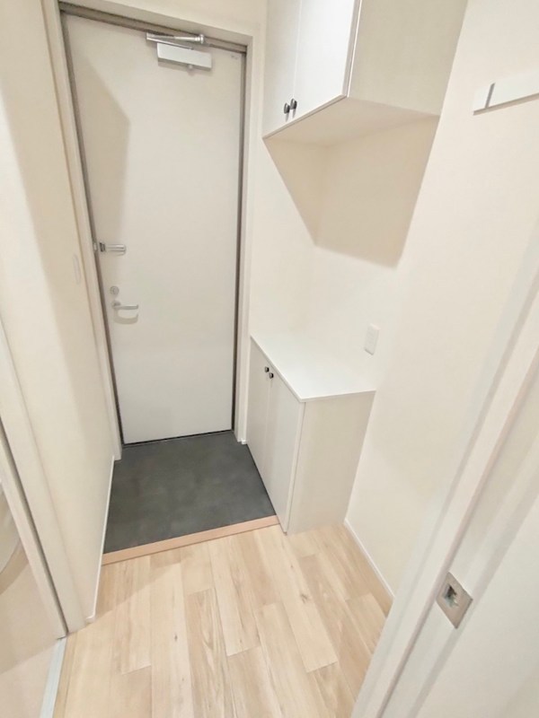 ガーデン旭 玄関