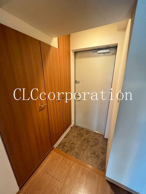 コレット春日 玄関