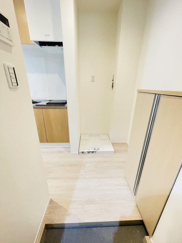 FERIO三河島 玄関