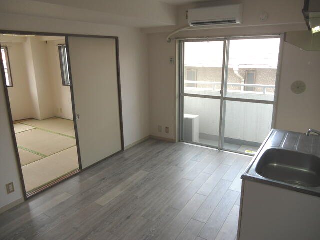 ノーリーズン東綾瀬 リビング