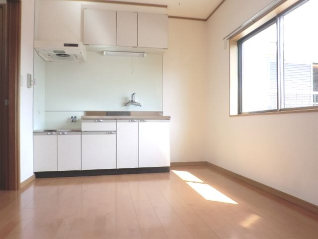 コムエイト リビング