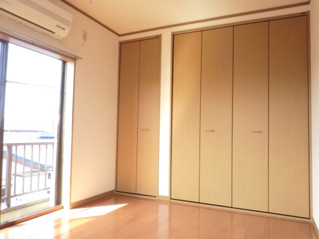 コムエイト ベッドルーム