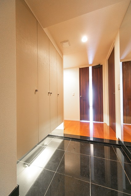 THE　TOKYO　TOWERS　シータワー 玄関