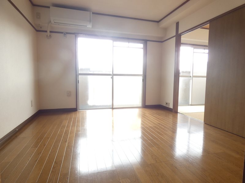 大新マンション リビング