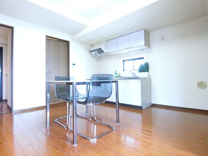 コスモリード西日暮里 リビング