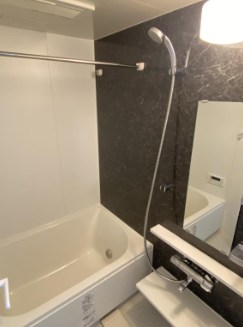 ソラーナ・エム  風呂画像