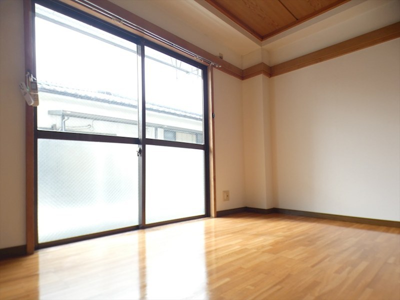 大清ワンステップハイツ  リビング