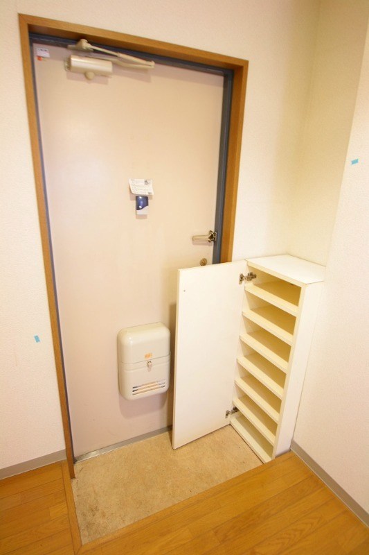 メゾンソレイユ 玄関