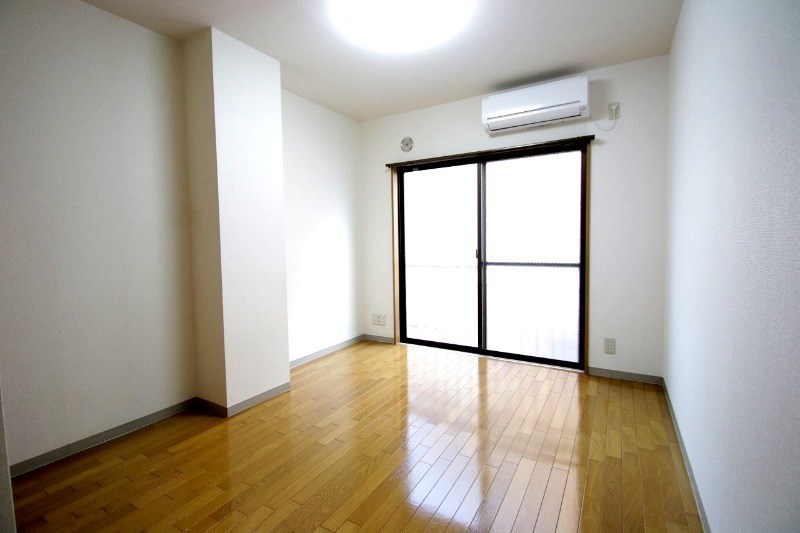 メゾンソレイユ ベッドルーム