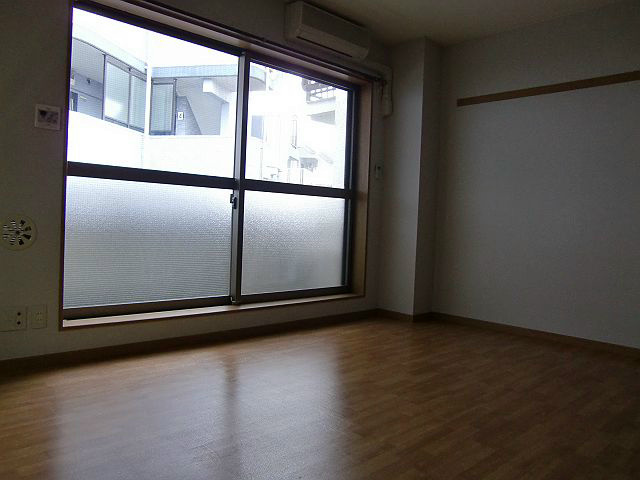 テラッセオク リビング