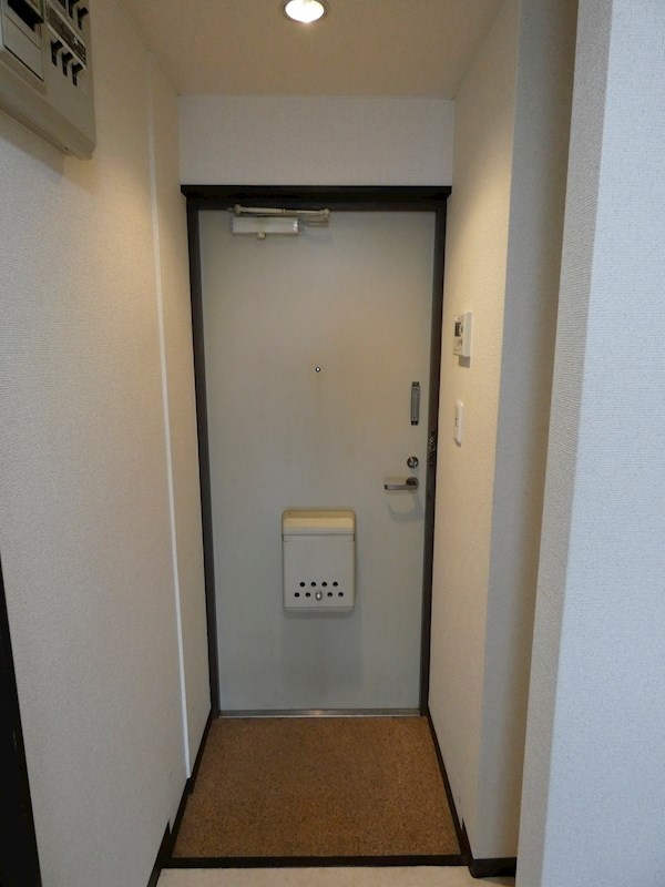 石川ハイツ 玄関