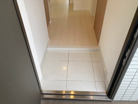 グランパーク町屋  玄関