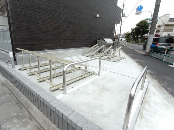 リブリ・瑋進 その他7