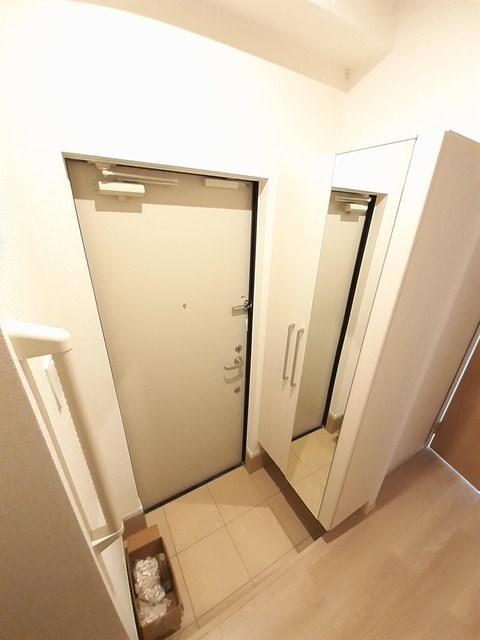 ソレアード西尾久 玄関