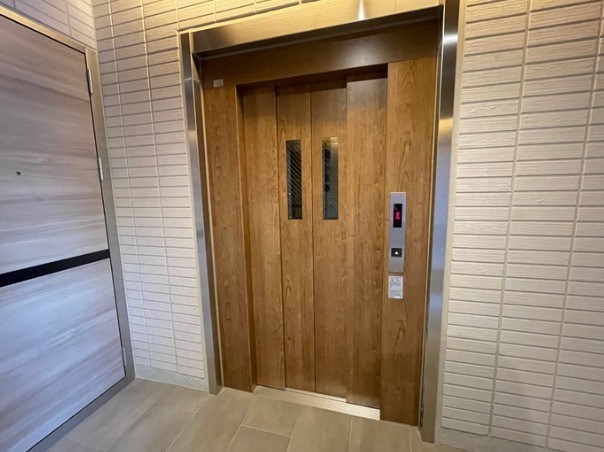 Polykatoikia N（ﾎﾟﾘｶﾃｲｷｱｴﾇ） その他1