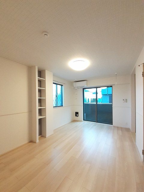 オキ　テラス リビング