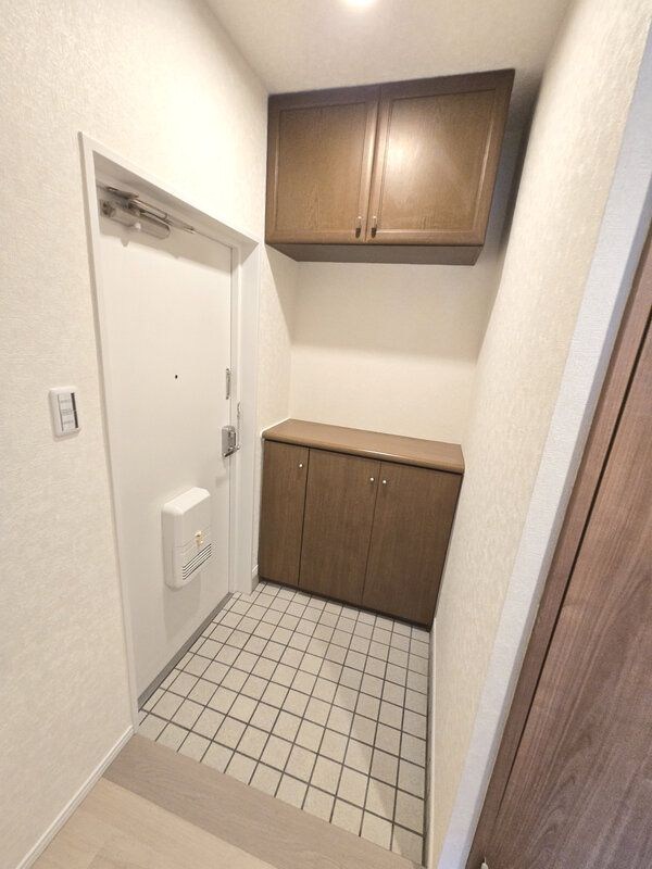 ウエストレジデンス 玄関