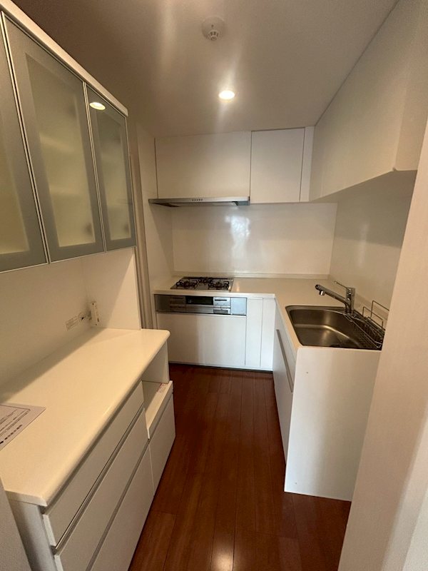 レーベンリヴァーレ東京ラ・トーレ キッチン