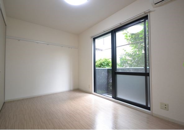 ロワール西片  リビング