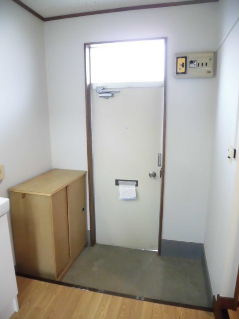 東洋ハイツ 玄関