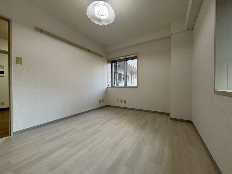 向島ホームズ ベッドルーム