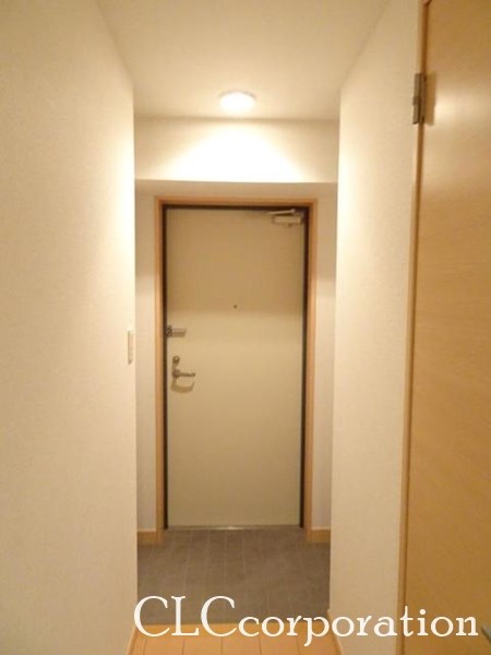 イーリス　ニシオオジマ 玄関