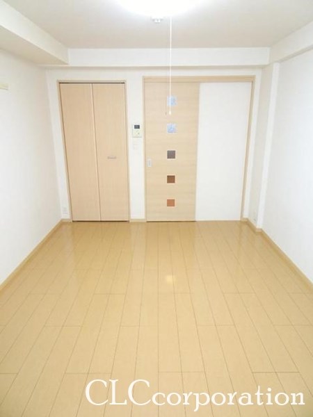 イーリス　ニシオオジマ ベッドルーム