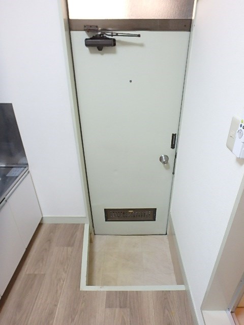 第三中央ハイツ 玄関