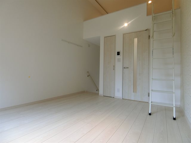 ラ セーヌ上中里 リビング