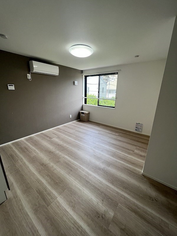 U-K7 (アンダーケーセブン) リビング