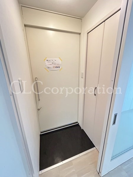 カラクムアチェリア 玄関