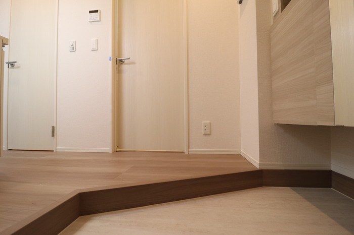 ルリアン八広 玄関