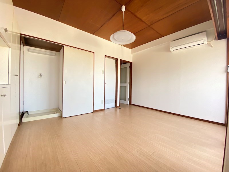 山口ビル ベッドルーム