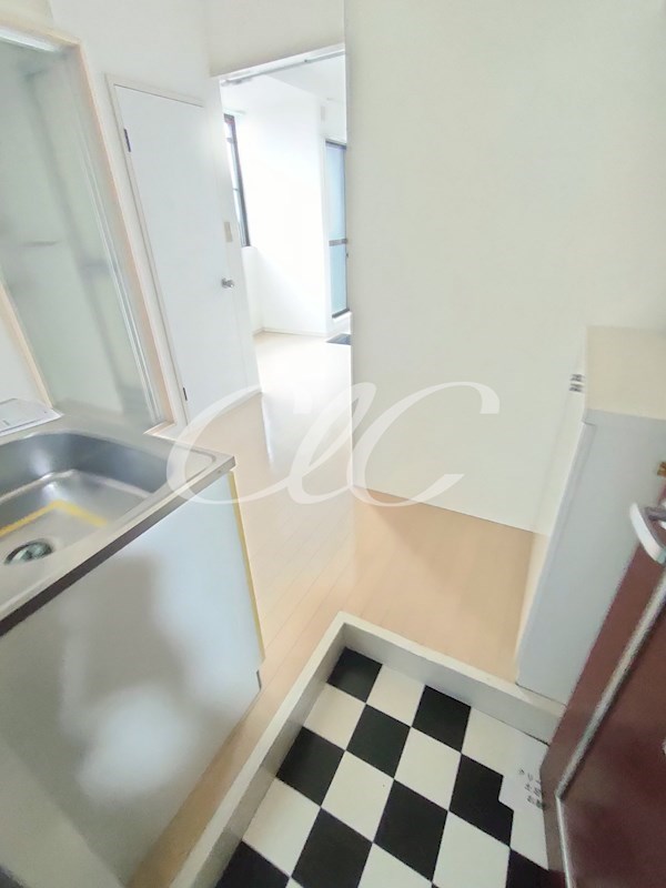 ニスモ田端新町第３榎ビル 玄関