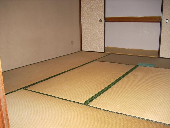 中居町コーポ リビング